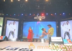 Yevadu Audio Launch Photos Set 2 photo 7
