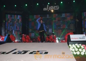 Yevadu Audio Launch Photos Set 2 photo 8