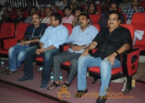 Yevadu Audio Launch Photos Set 2 photo 32