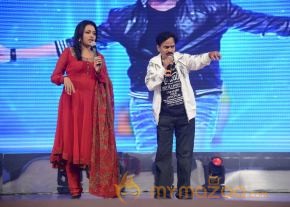 Yevadu Audio Launch Photos Set 3 photo 7
