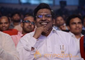 Yevadu Audio Launch Photos Set 3 photo 34