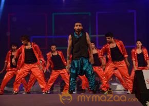 Yevadu Audio Launch Photos Set 3 photo 39