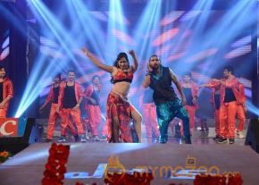 Yevadu Audio Launch Photos Set 3 photo 20