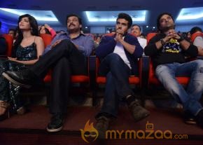 Yevadu Audio Launch Photos Set6 photo 16
