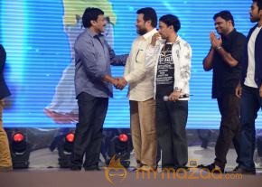 Yevadu Audio Launch Photos Set6 photo 33