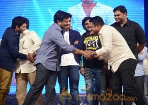 Yevadu Audio Launch Photos Set6 photo 70
