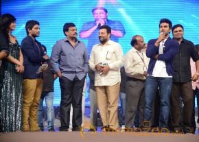 Yevadu Audio Launch Photos Set6