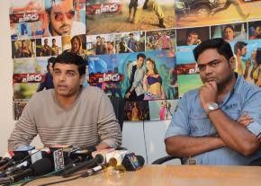 Yevadu Movie Pressmeet Gallery photo 4
