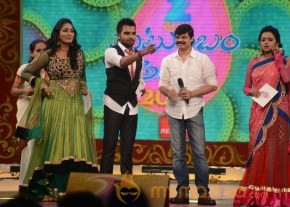 ZEE TELUGU KUTUMBAM AWARDS 2012 photo 8