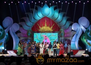 ZEE TELUGU KUTUMBAM AWARDS 2012 photo 24