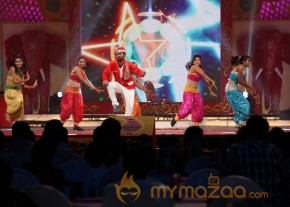 ZEE TELUGU KUTUMBAM AWARDS 2012 photo 30