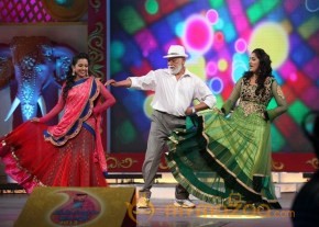 ZEE TELUGU KUTUMBAM AWARDS 2012 photo 2