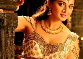 Anushka's First Look Still in Rudhramadevi  
