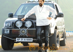 Balakrishna's Legend Movie First Look   photo 3