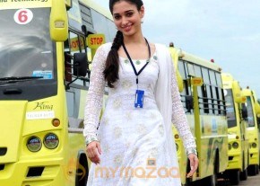 100 Percent Love latest stills photo 2