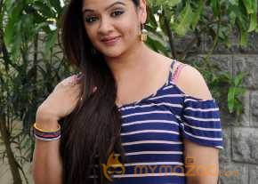 Aame Evaru photo 3
