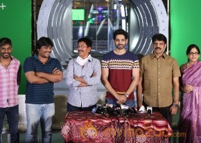 Aatadukundam Raa PressMeet Stills photo 15