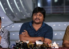 Aatadukundam Raa PressMeet Stills photo 22