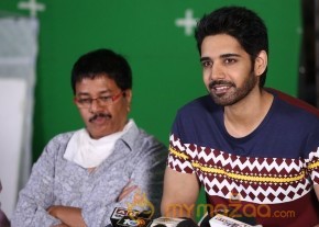 Aatadukundam Raa PressMeet Stills photo 17