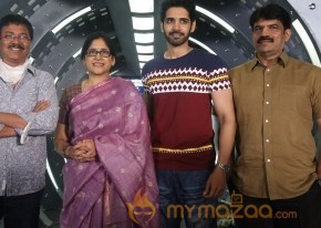 Aatadukundam Raa PressMeet Stills photo 6