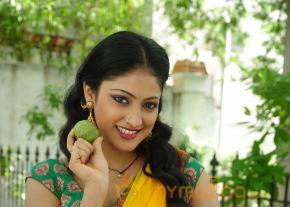 Abbai Class Ammai Mass New Movie Stills  photo 6