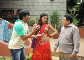 Abbai Class Ammai Mass New Movie Stills  photo 26