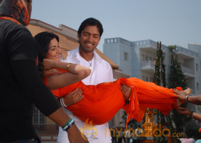 Action 3D Movie Stills  photo 9