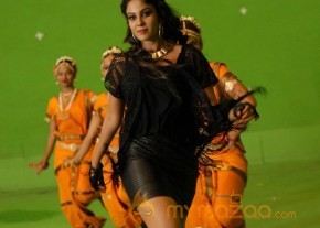 Aina Istam Nuvvu Movie Latest Photos photo 2