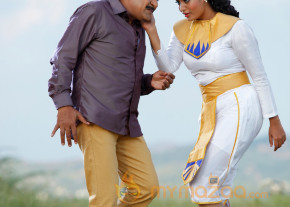 Ali Baba Okkade Donga Movie Stills 