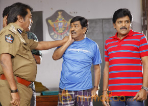 Alibaba Okkade Donga Movie Stills  photo 8
