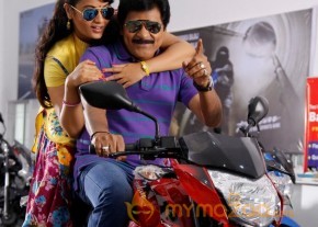 Alibaba Okkade Donga Movie Stills  photo 9