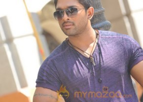 Allu Arjun Iddarammayilatho Movie Stills  photo 4