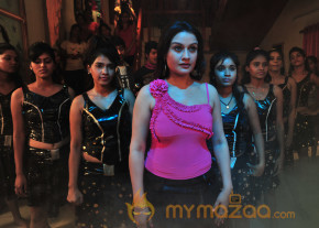 Amma Nanna Oorelithe Movie Item Song Stills  photo 8