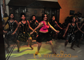 Amma Nanna Oorelithe Movie Item Song Stills  photo 23