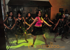 Amma Nanna Oorelithe Movie Item Song Stills  photo 44