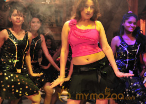 Amma Nanna Oorelithe Movie Item Song Stills  photo 135