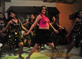 Amma Nanna Oorelithe Movie Item Song Stills  photo 92