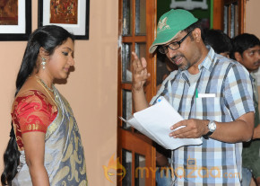 Anthaka Mundu Aa Tarvatha Movie Working Stills  photo 2