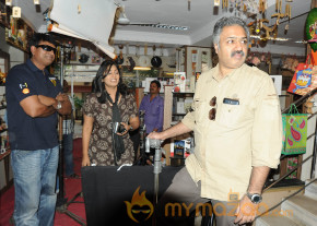 Anthaka Mundu Aa Tarvatha Movie Working Stills  photo 24