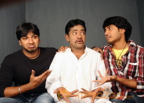 Anukunnadi Okati Ayinadi Okati Hot Movie Stills  photo 33