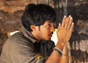 Anukunnadi Okati Ayinadi Okati Hot Movie Stills  photo 6