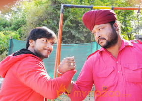 Anukunnadi Okati Ayinadi Okati Hot Movie Stills  photo 10