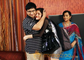 Anukunnadi Okati Ayinadi Okati Hot Movie Stills  photo 12