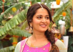 Anushka Shetty in Size Zero Movie Stills photo 19