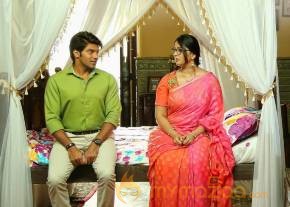 Anushka Shetty in Size Zero Movie Stills photo 24