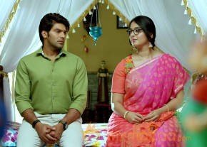 Anushka Shetty in Size Zero Movie Stills photo 9