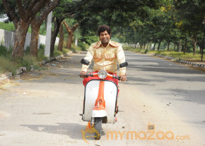 Athadu Aame O Scooter Movie Hot Stills  photo 4