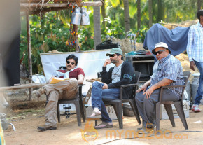 Attarintiki Daaredi Movie Onlocation Stills  photo 19