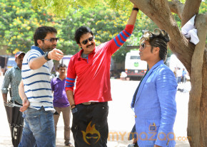 Attarintiki Daaredi Movie Onlocation Stills  photo 24