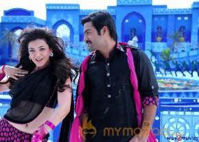 Baadshah Movie Latest Photo Stills  photo 8
